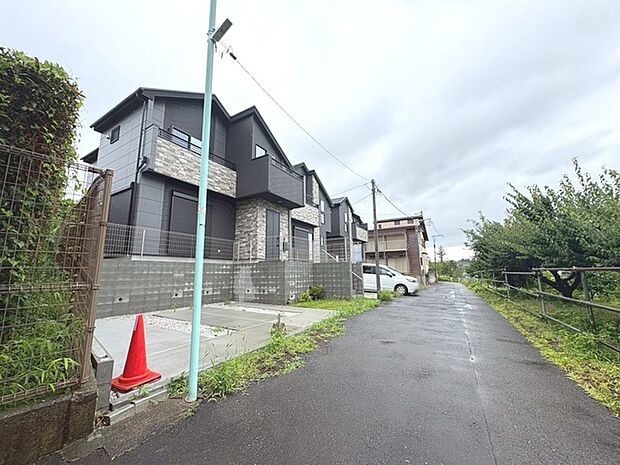 個々の優先事項や好みに基づいて考慮することが重要、 様々なライフスタイル、自分や家族にとってマッチする街並みを選ぶことが大切です。