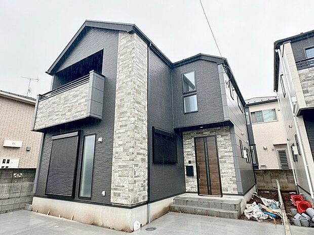 建物が完成しましたので室内のご見学予約スタート。当日のご見学予約も大歓迎です。お気軽にご連絡ください。エステート白馬国分寺店は火曜水曜も営業しております。