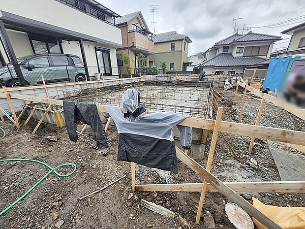 現在建物を建築中です、建築中の物件については現地確認の他、同施工会社の完成施工例のご案内、担当者のプレゼンテーションにてご検討ください。適切なご検討の方法をご説明させて頂きます。