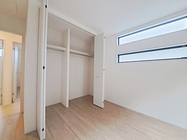 各お部屋に収納が設置されています。 