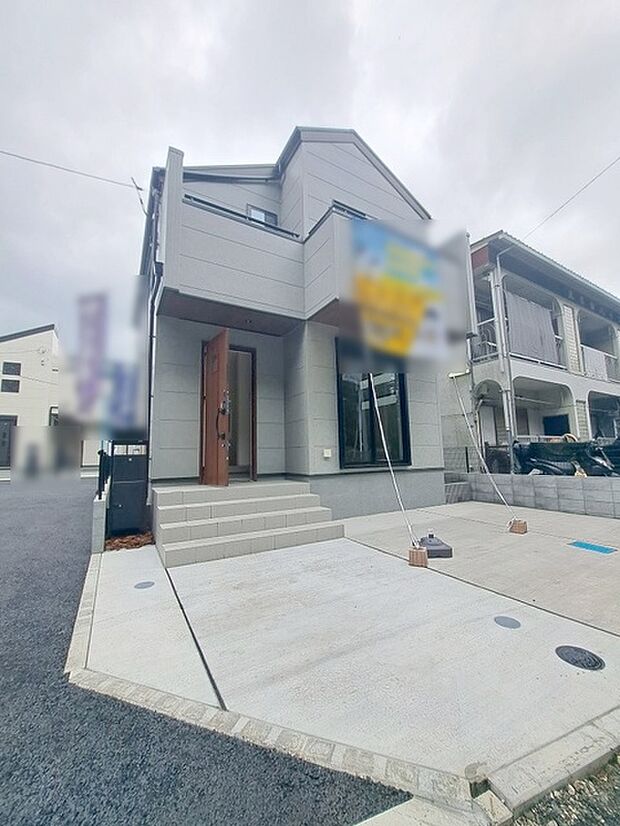 建物が完成しましたので室内のご見学予約スタート。当日のご見学予約も大歓迎です。お気軽にご連絡ください。エステート白馬国分寺店は火曜水曜も営業しております。 