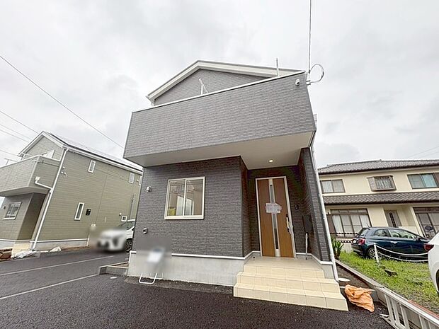 建物が完成しましたので室内のご見学予約スタート。当日のご見学予約も大歓迎です。お気軽にご連絡ください。エステート白馬国分寺店は火曜水曜も営業しております。