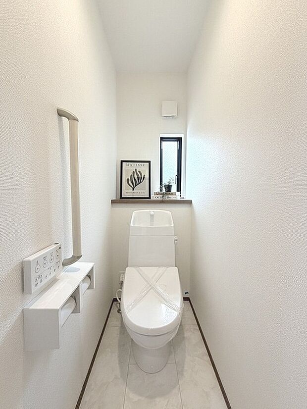 トイレにはウォシュレット機能を標準装備。