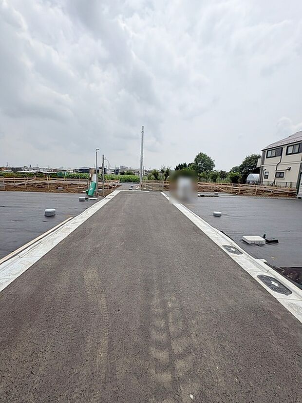 周辺は住宅が建ち並ぶ閑静な住宅街です。