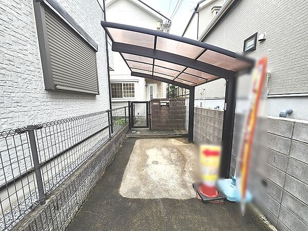 実際に室内をご見学頂くと生活のイメージが広がります。家具を置いたイメージや窓からの景色など、現地で体感ください。