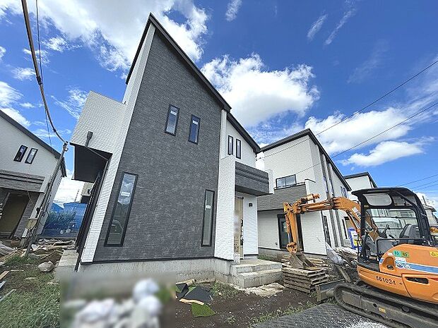 現在建物を建築中です、建築中の物件については現地確認の他、同施工会社の完成施工例のご案内、担当者のプレゼンテーションにてご検討ください。適切なご検討の方法をご説明させて頂きます。