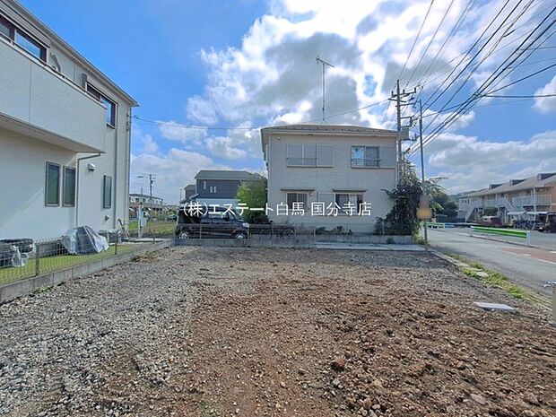 現在建物を建築中です、建築中の物件については現地確認の他、同施工会社の完成施工例のご案内、担当者のプレゼンテーションにてご検討ください。適切なご検討の方法をご説明させて頂きます。
