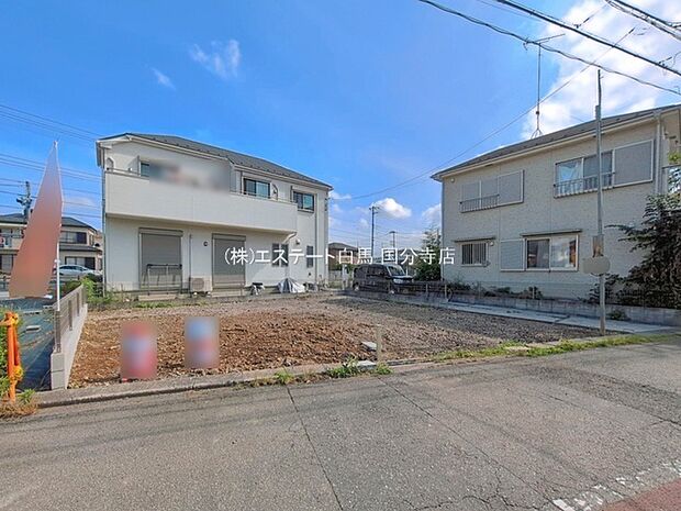 現在建物を建築中です、建築中の物件については現地確認の他、同施工会社の完成施工例のご案内、担当者のプレゼンテーションにてご検討ください。適切なご検討の方法をご説明させて頂きます。