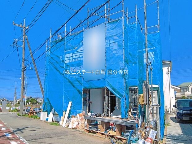 現在建物を建築中です、建築中の物件については現地確認の他、同施工会社の完成施工例のご案内、担当者のプレゼンテーションにてご検討ください。適切なご検討の方法をご説明させて頂きます。 