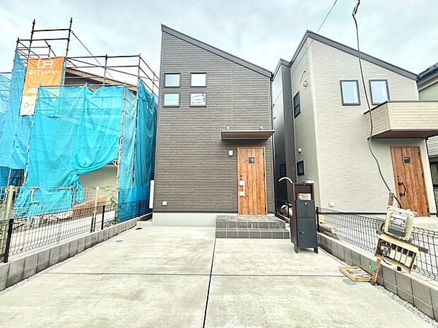 建物が完成しましたので室内のご見学予約スタート。当日のご見学予約も大歓迎です。お気軽にご連絡ください。エステート白馬国分寺店は火曜水曜も営業しております。