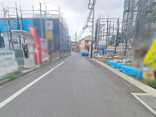 周辺は住宅が建ち並ぶ閑静な住宅街です。