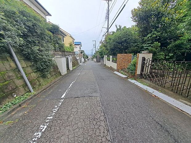 個々の優先事項や好みに基づいて考慮することが重要、 様々なライフスタイル、自分や家族にとってマッチする街並みを選ぶことが大切です。
