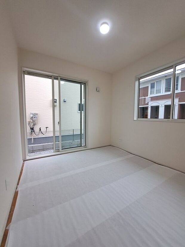 和室がある間取り。畳の香りとともにどこか落ち着く空間です。 
