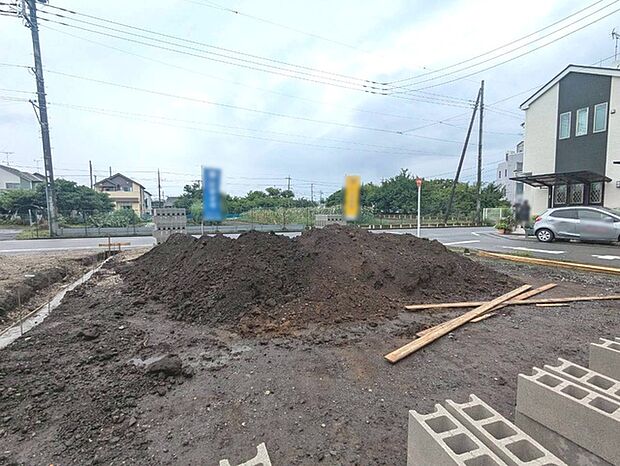 現在建物を建築中です、建築中の物件については現地確認の他、同施工会社の完成施工例のご案内、担当者のプレゼンテーションにてご検討ください。適切なご検討の方法をご説明させて頂きます。
