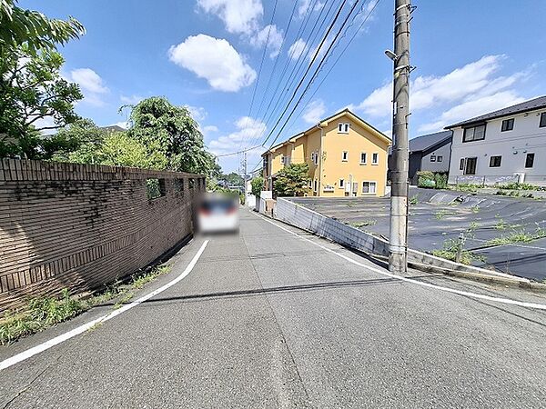 個々の優先事項や好みに基づいて考慮することが重要、 様々なライフスタイル、自分や家族にとってマッチする街並みを選ぶことが大切です。