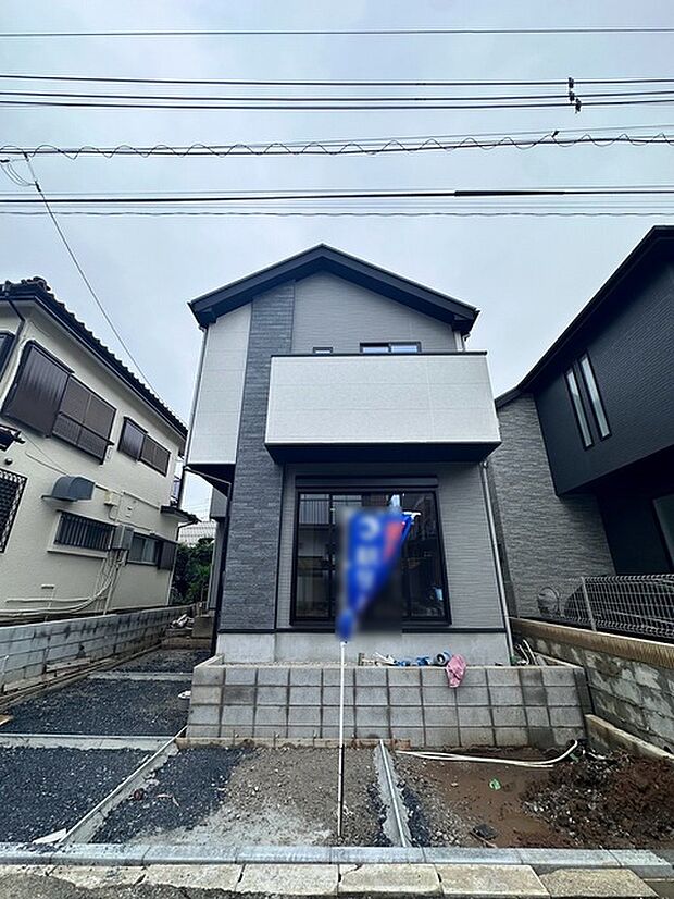 実際に室内をご見学頂くと生活のイメージが広がります。家具を置いたイメージや窓からの景色など、現地で体感ください。