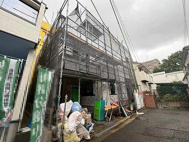 実際に室内をご見学頂くと生活のイメージが広がります。家具を置いたイメージや窓からの景色など、現地で体感ください。