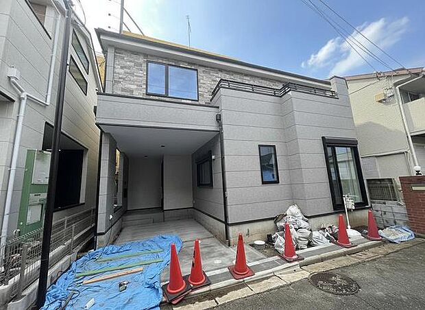 建物が完成しましたので室内のご見学予約スタート。当日のご見学予約も大歓迎です。お気軽にご連絡ください。エステート白馬国分寺店は火曜水曜も営業しております。