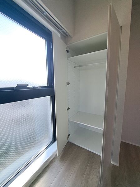 各お部屋に収納が設置されています。