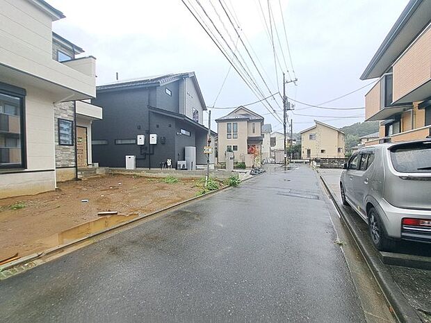 個々の優先事項や好みに基づいて考慮することが重要、 様々なライフスタイル、自分や家族にとってマッチする街並みを選ぶことが大切です。