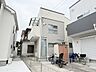 外観：すっきりとした外観が美しい住まい。日々の生活を丁寧に送れる落ち着きのある環境です。 