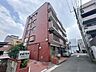 外観：時を重ねるほどに味わいを増す、重厚でしっかりとした佇まいが魅力の建物です。 