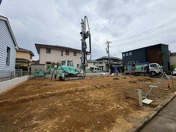 現在建物を建築中です、建築中の物件については現地確認の他、同施工会社の完成施工例のご案内、担当者のプレゼンテーションにてご検討ください。適切なご検討の方法をご説明させて頂きます。 