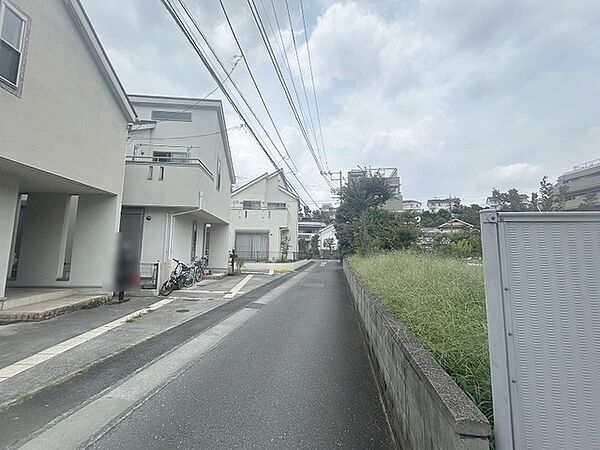 個々の優先事項や好みに基づいて考慮することが重要、 様々なライフスタイル、自分や家族にとってマッチする街並みを選ぶことが大切です。