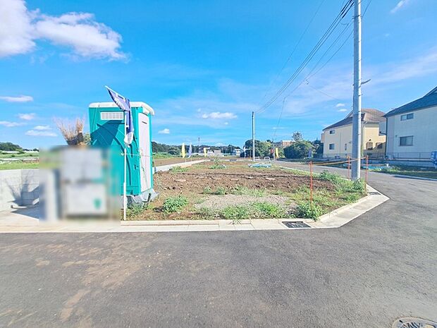 建物のモデルハウスのご見学予約もスタートしました。当日のご見学予約も大歓迎ですので、お気軽にお問合せください。
