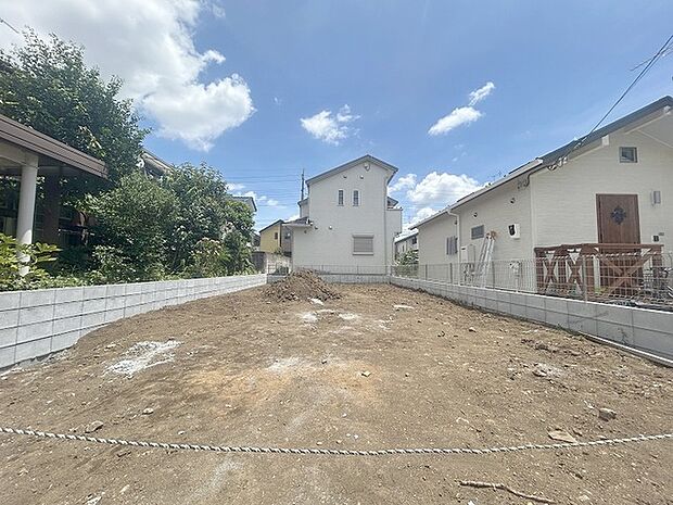 建物のモデルハウスのご見学予約もスタートしました。当日のご見学予約も大歓迎ですので、お気軽にお問合せください。
