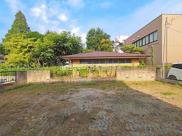 土地物件にはご確認頂くポイントがたくさんございます、土地だけのご見学の際もご遠慮せず、ぜひお気軽に担当スタッフにお申しつけくださいませ。