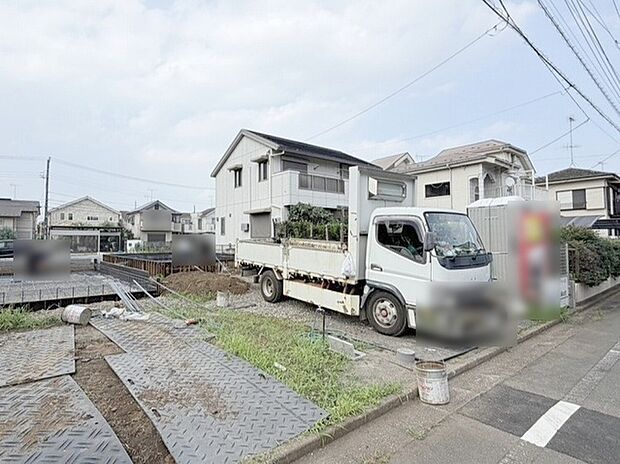 現在建物を建築中です、建築中の物件については現地確認の他、同施工会社の完成施工例のご案内、担当者のプレゼンテーションにてご検討ください。適切なご検討の方法をご説明させて頂きます。