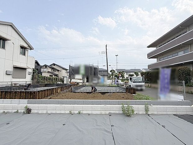 現在建物を建築中です、建築中の物件については現地確認の他、同施工会社の完成施工例のご案内、担当者のプレゼンテーションにてご検討ください。適切なご検討の方法をご説明させて頂きます。 