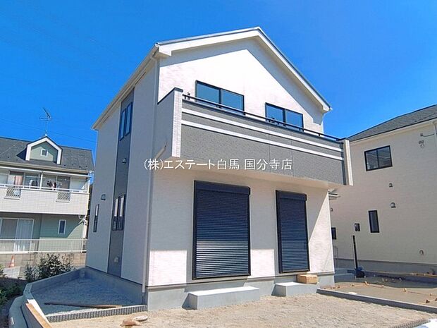 建物が完成しましたので室内のご見学予約スタート。当日のご見学予約も大歓迎です。お気軽にご連絡ください。エステート白馬国分寺店は火曜水曜も営業しております。 