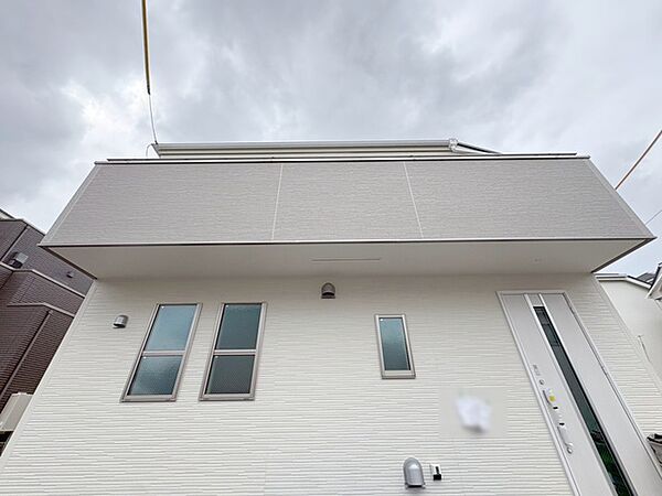 建物が完成しましたので室内のご見学予約スタート。当日のご見学予約も大歓迎です。お気軽にご連絡ください。エステート白馬国分寺店は火曜水曜も営業しております。
