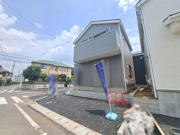 建物が完成しましたので室内のご見学予約スタート。当日のご見学予約も大歓迎です。お気軽にご連絡ください。エステート白馬国分寺店は火曜水曜も営業しております。