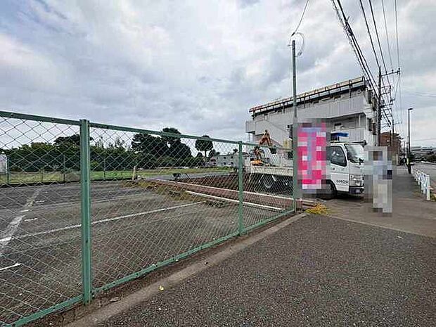 建物のモデルハウスのご見学予約もスタートしました。当日のご見学予約も大歓迎ですので、お気軽にお問合せください。