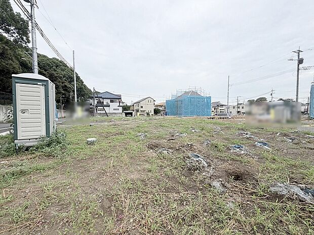 現在建物を建築中です、建築中の物件については現地確認の他、同施工会社の完成施工例のご案内、担当者のプレゼンテーションにてご検討ください。適切なご検討の方法をご説明させて頂きます。 