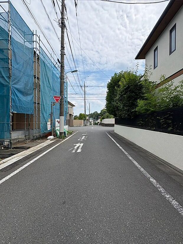 個々の優先事項や好みに基づいて考慮することが重要、 様々なライフスタイル、自分や家族にとってマッチする街並みを選ぶことが大切です。