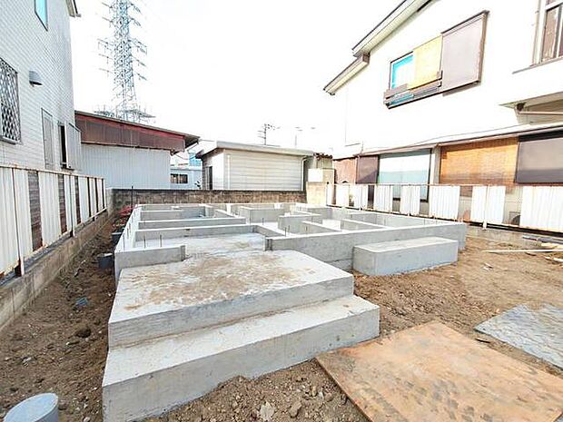 現在建物を建築中です、建築中の物件については現地確認の他、同施工会社の完成施工例のご案内、担当者のプレゼンテーションにてご検討ください。適切なご検討の方法をご説明させて頂きます。