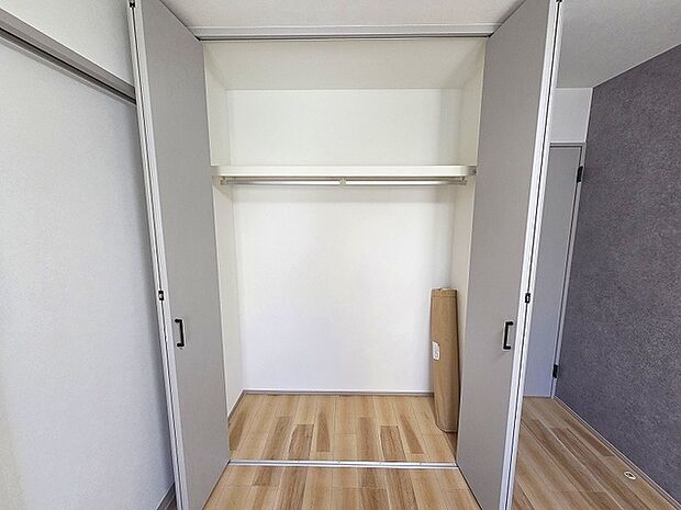 各お部屋に収納が設置されています。 