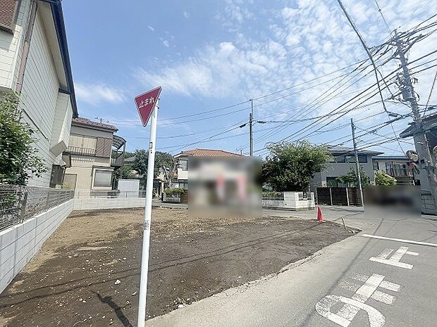 現在建物を建築中です、建築中の物件については現地確認の他、同施工会社の完成施工例のご案内、担当者のプレゼンテーションにてご検討ください。適切なご検討の方法をご説明させて頂きます。
