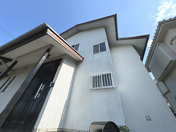 実際に室内をご見学頂くと生活のイメージが広がります。家具を置いたイメージや窓からの景色など、現地で体感ください。