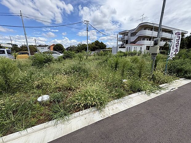 現在建物を建築中です、建築中の物件については現地確認の他、同施工会社の完成施工例のご案内、担当者のプレゼンテーションにてご検討ください。適切なご検討の方法をご説明させて頂きます。