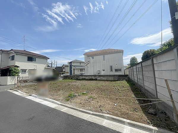 周辺のエリアで他にも沢山売りに出ている物件があります。インターネット掲載前の情報などもありますのでお気軽にお問合せください。まとめてご見学できます。