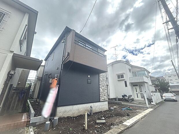 個々の優先事項や好みに基づいて考慮することが重要、 様々なライフスタイル、自分や家族にとってマッチする街並みを選ぶことが大切です。 