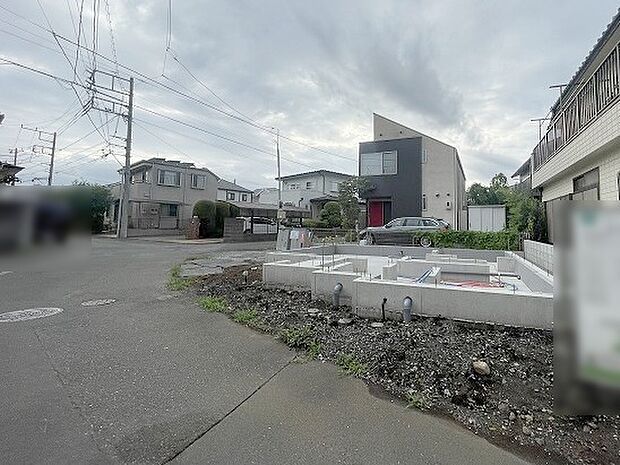 個々の優先事項や好みに基づいて考慮することが重要、 様々なライフスタイル、自分や家族にとってマッチする街並みを選ぶことが大切です。