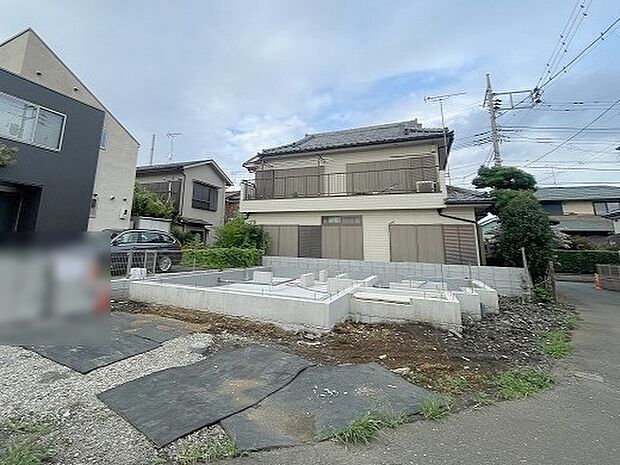 建物のモデルハウスのご見学予約もスタートしました。当日のご見学予約も大歓迎ですので、お気軽にお問合せください。