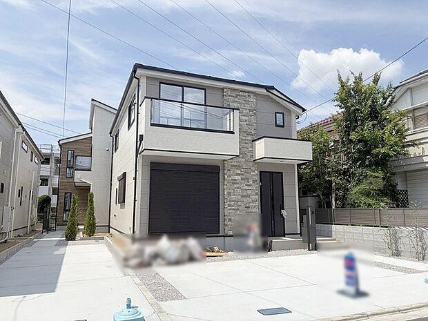 建物が完成しましたので室内のご見学予約スタート。当日のご見学予約も大歓迎です。お気軽にご連絡ください。エステート白馬国分寺店は火曜水曜も営業しております。 