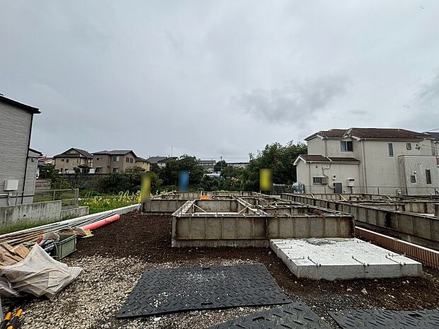 現在建物を建築中です、建築中の物件については現地確認の他、同施工会社の完成施工例のご案内、担当者のプレゼンテーションにてご検討ください。適切なご検討の方法をご説明させて頂きます。 